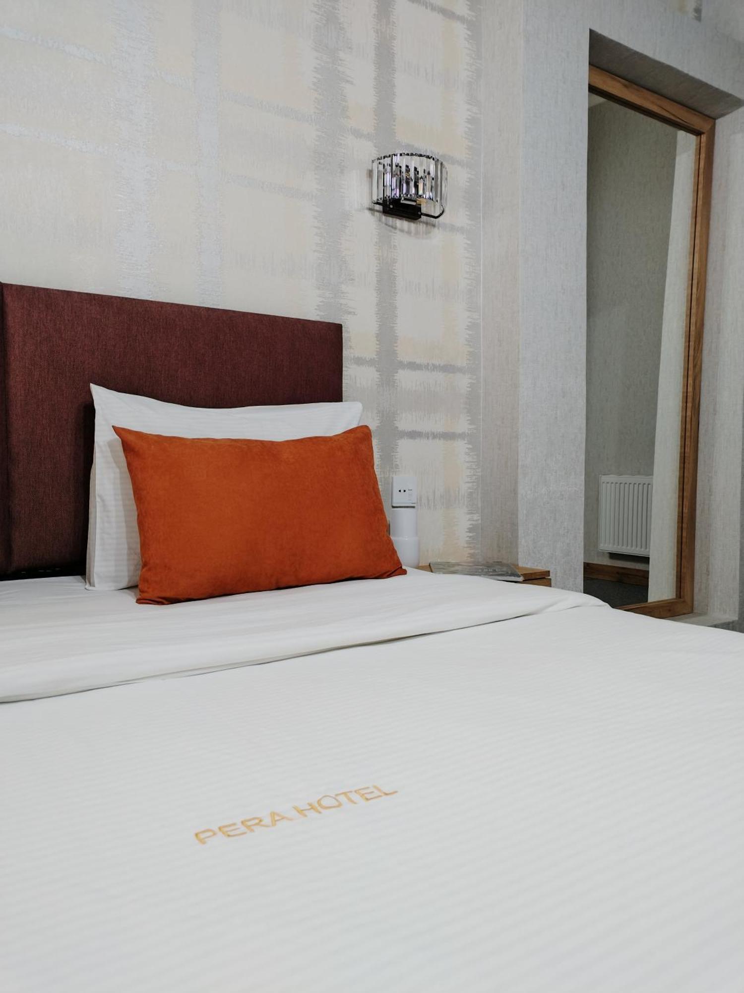 Pera 4* Baku